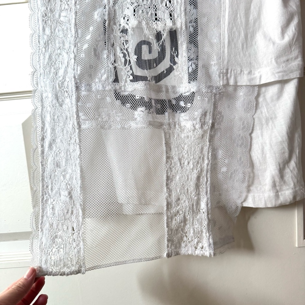 McQ by Alexander McQueen Lace Layered Asymmetrical White Tee - Picture 4 of 8